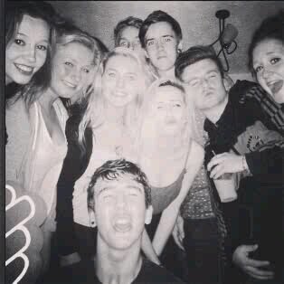 17,ichen six form college