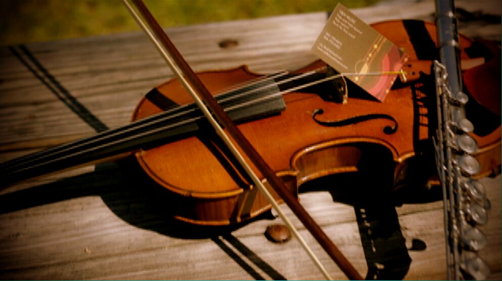 IF YOU NEED WEDDING/EVENT PROFESSIONAL MUSIC SERVICE,MUSIC LESSONS OR INSTRUMENT REPAIRING,WE ARE THE RIGHT CHOICE!
V&M MUSIC IS YOUR CHOICE!!!!!!