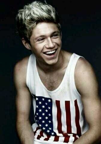 KatieCarterUK's profile picture. I am a Directioner, a Arianator, a little Princess, sometimes a fluffy unicorn and at the rest of the week I am a twin *0* my brother is @JamesCarterUK