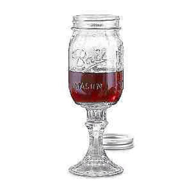 Fun and unique gifts for wine lovers.
http://t.co/7tcPG6dVPO