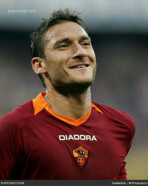 twitter ufficiale di francesco totti, capitano del as roma