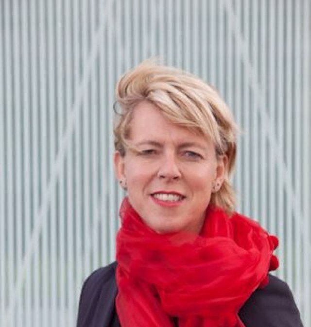 Saftleven's profile picture. Start in het leven: de Achterhoek. Start in Rotterdam: mimespeler. Nu in Rotterdam: Ondernemer City Safari. Rotterdam; daar blaast altijd de Maaswind.