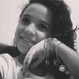 SOU SUPER MODERNA , AMO MODA , MUSICA , SOU UMA BELIEBER  ALEM DE OUTRAS COISAS