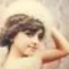 يـگـفيني صـدقّ إنساטּ يشآرڪٌني فرحْ وأحزآن ومهمآ غآب عن عيني رآح يبقى آعـز آنسآن