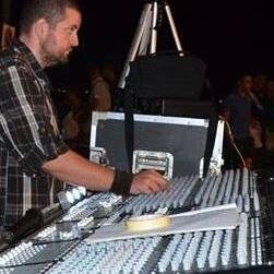 DJMauiMC's profile picture. 