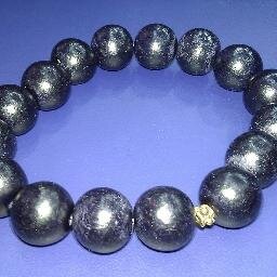 Starilized's profile picture. TRIBAL-INSPIRED fashion line focused on bringing creative ideas to life | https://t.co/HkJa3eH7ym | IG: starilized | Starilized@gmail.com #starilized