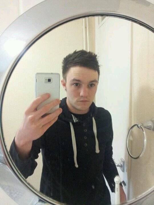 danny_boy_bond's profile picture. like going out to gigs or concerts love cin the gf to music i like is anythink really
