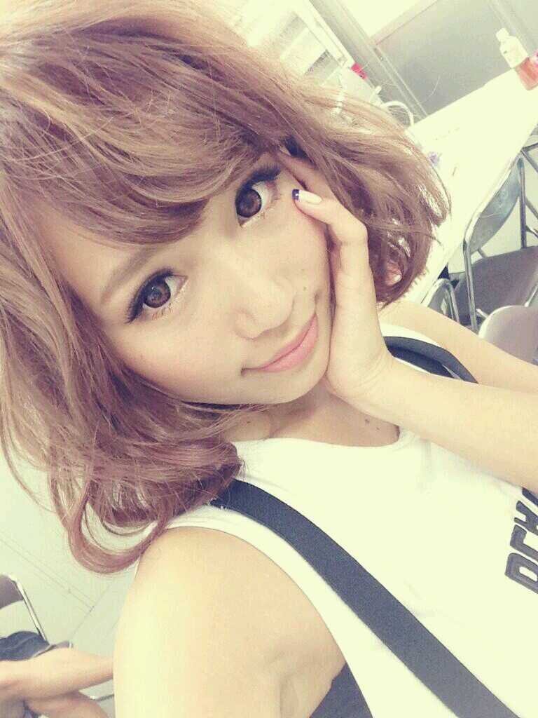 憧れの人達を見習って頑張るっ.:*:・'°☆                           2013,9,9～                                                                16歳*受験勉強*定期ﾃｽﾄ*検定*調理*ﾊﾞｲﾄ*お洒落