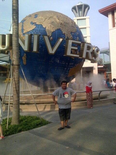 afhrie's profile picture. an ordinary person