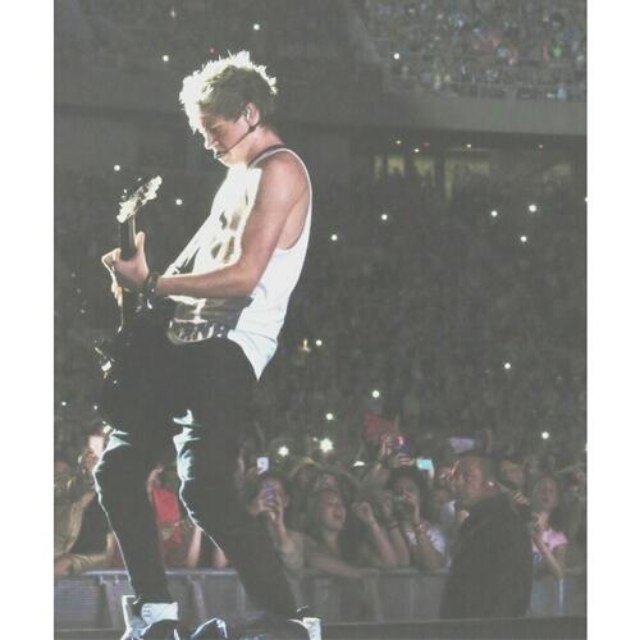 coconiallpuff's profile picture. what     no 
6.22.13 BEST NIGHT EVER :)