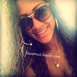 Primeiro FC dedicado a nossa Rainha mais Linda @NaiiaraSanttana ♥ criado em 26/09/2011 Na nossa vida devemos dar carinho e amor para aquelas pessoas especiais.
