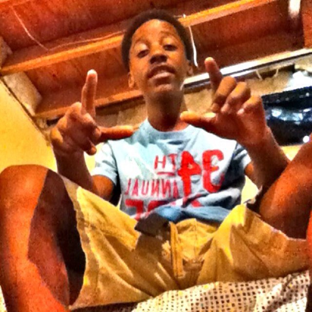 R.W.G BIG LIZZIE #GOD #SPORTS #SUCCESS #SWAG #GIRLS #SKOOL DONT FOLLOW TO UNFOLLOW SO FOLLOW ME AND ILL FOLLOW BACK