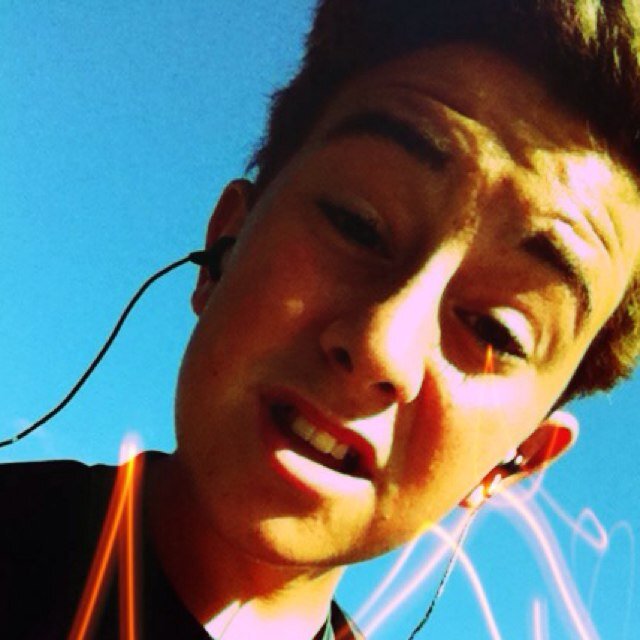Follow me, i follow back !