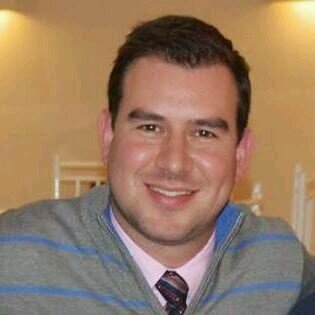 Médico Veterinário, Mestre, Doutor, Especialista em Cirurgia pelo CBCV. Prof de Neurologia e Neurocirurgia na EVZ/UFG.