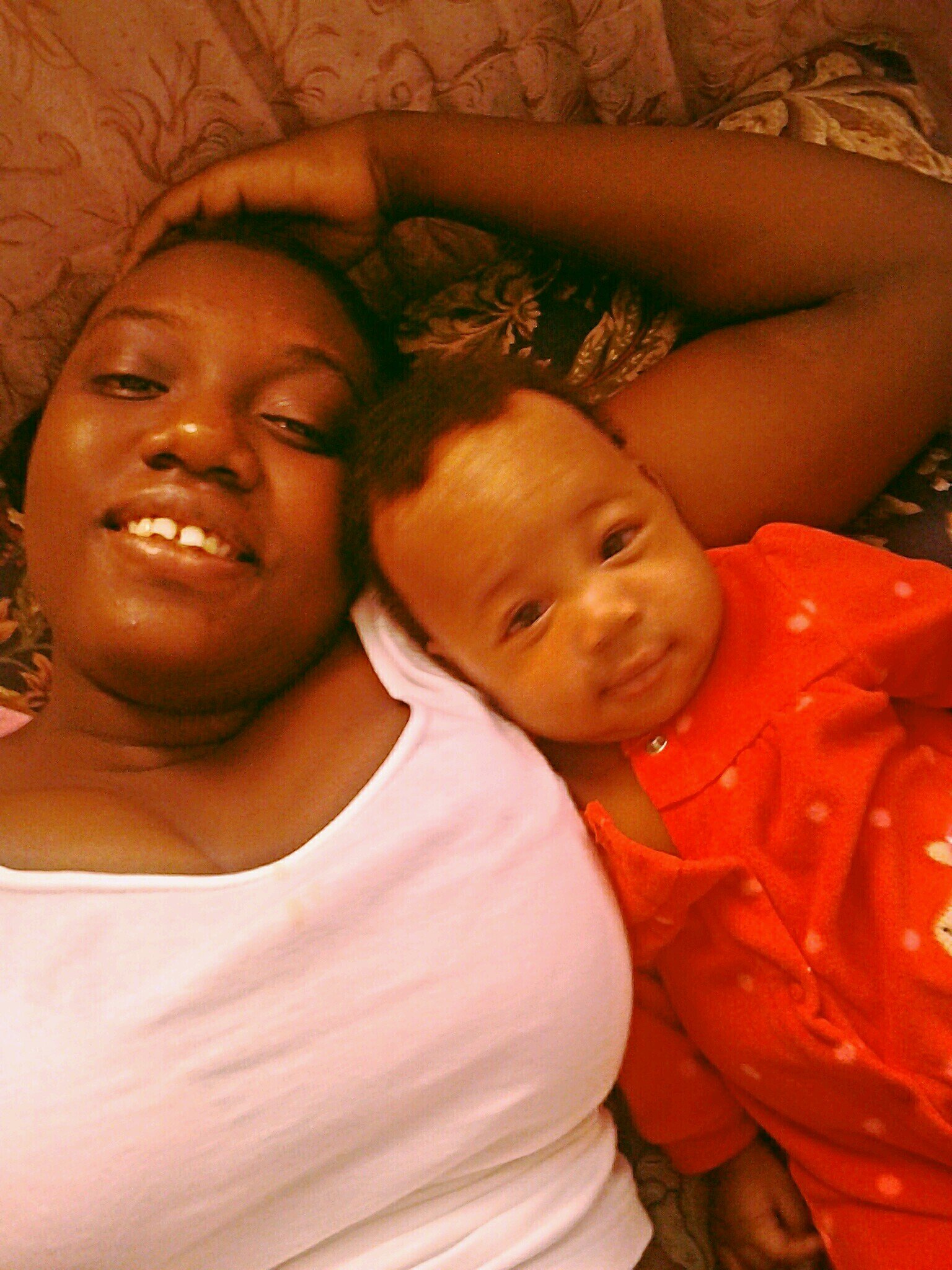 #Team I Follow Back! =) #TeamAries #TeamMommy :)
#TeamGraduated                                  ^_^/My Life Is In God Hands!