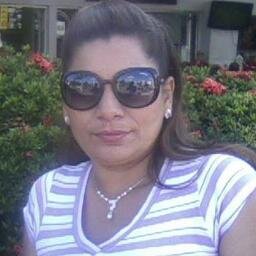 Alegre,  Soñadora, Noble, Bondadosa, Comprensiva...