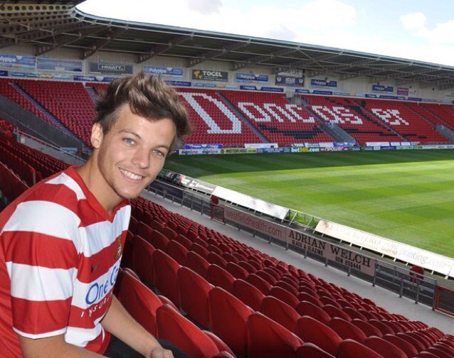 My actual name is Lily I also love Zayn, Harry, Niall and Liam but Louis is soooo much more than that. My football legend, Doncaster Rovers #28!!