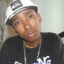++ ,  -         AQUIIIIIII QUEEEEEN TAAAÁ FALAANDOO ÉER O MEESTRE DO DESASTRE  ♪♫;*