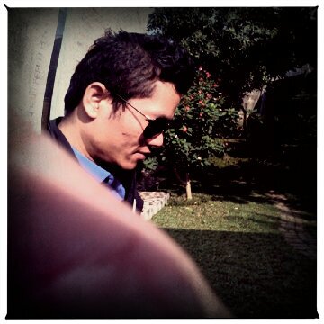 garisdimasbiru's profile picture. Dreamer but i'm not the only ones #KTBFFH
