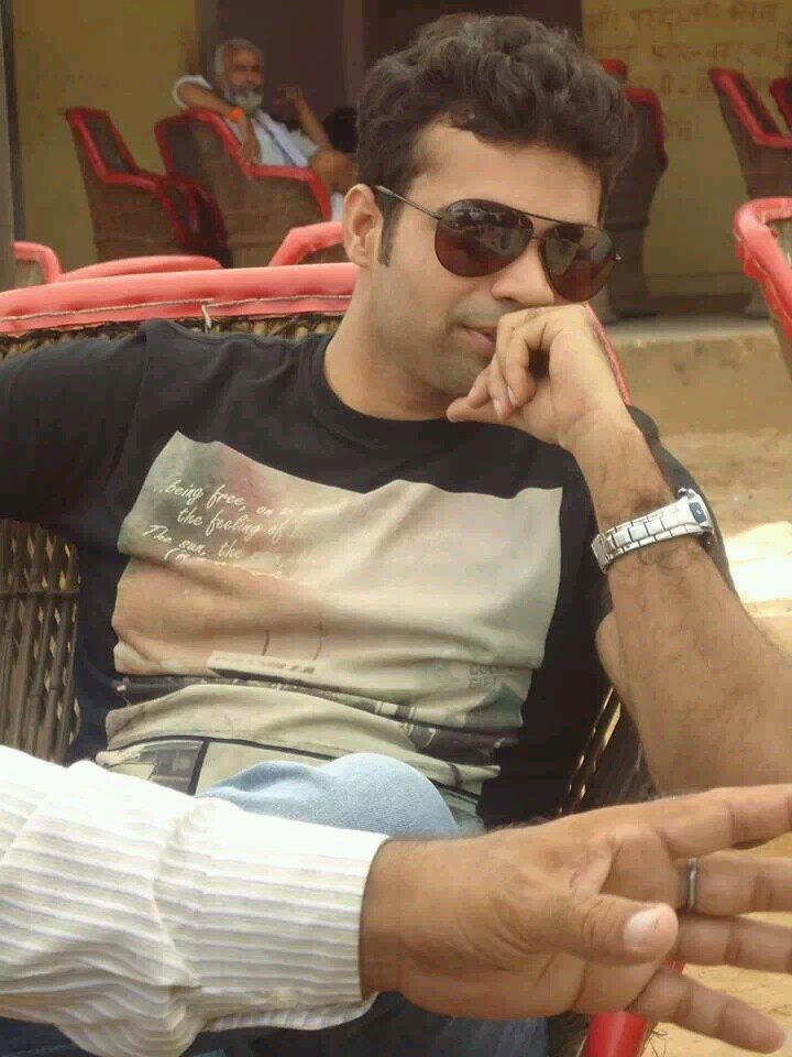 Life is a beautiful journey, I believe in living every moment of life to the fullest with a smile on my face always. To know more about me let's move together.
