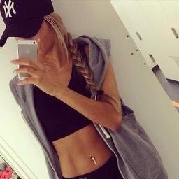 17 years old, lesbian, getting fit