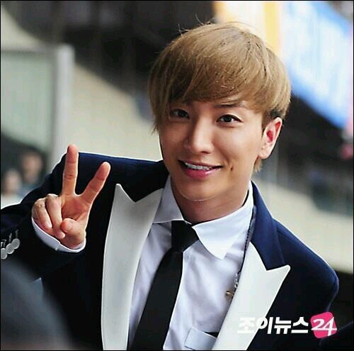I'm VELF 3 I'm TeukBar 3 I love SUPER JUNIOR