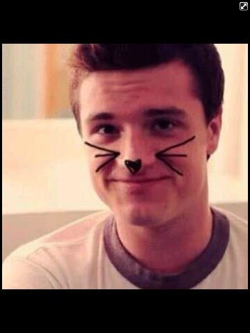 Hey , i'm a HUTCHER my name is RonanDaneAdrian i love doing crazy stuff , love pranking people , love making people mad! FollowBack pls?
