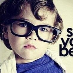 hi Iam aziz Iam 12 years old ! I love music and football plz follow me  :)