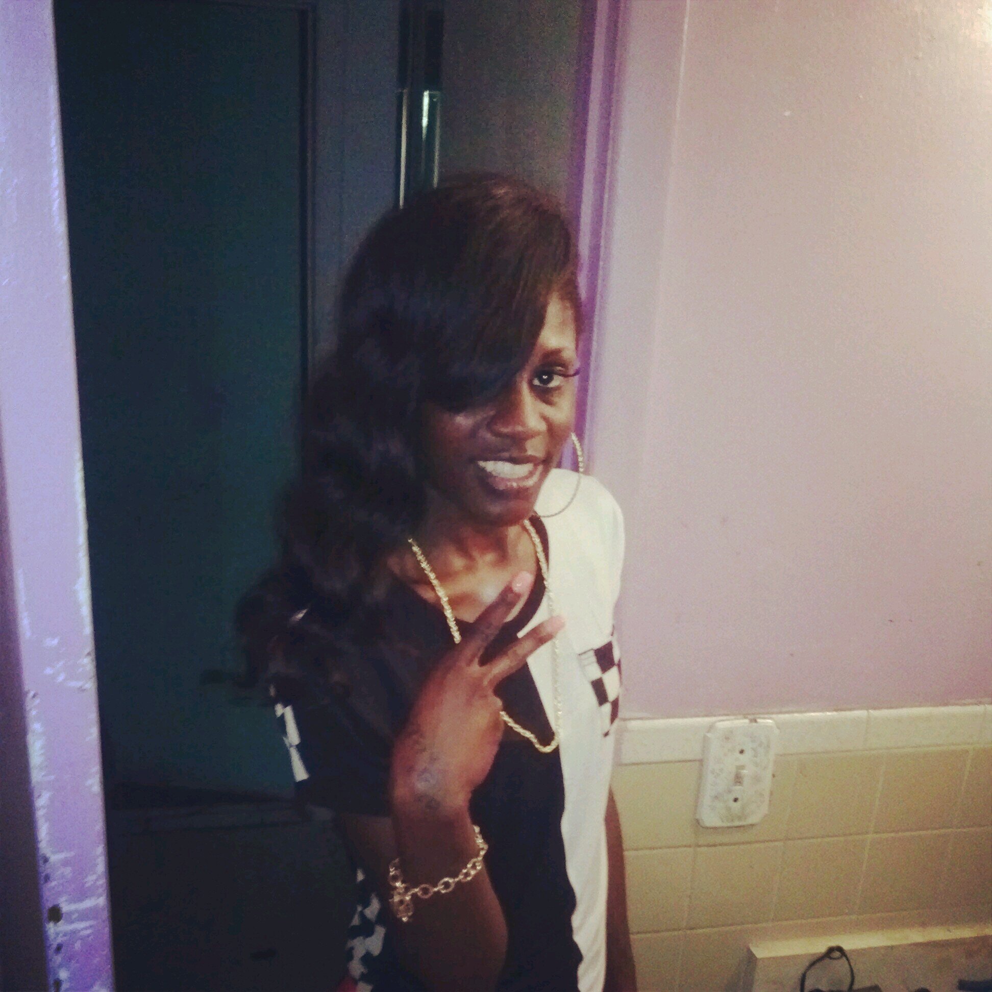 Ion fuk wid u hoes fr bol keep Calm stay out my face
