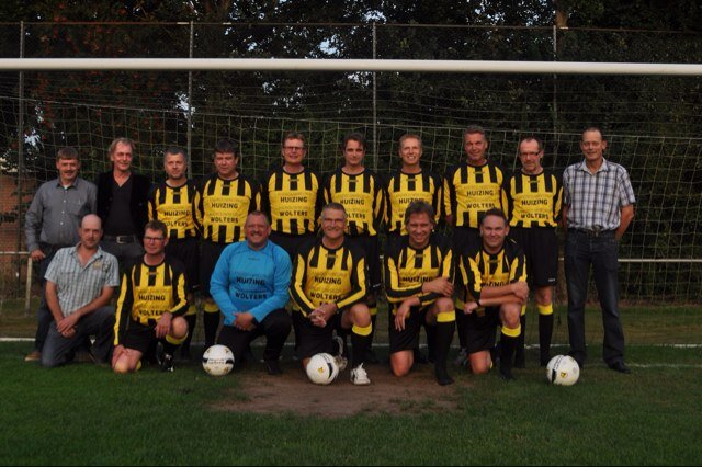 45 + voetbal @Buinen Sportiviteit en respect staan voorop, daarnaast natuurlijk ook gezelligheid.