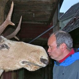 Geòleg. Guia de Mitja Muntanya UIMLA. Guies de Montserrat. Provo d'entendre el món a través de les muntanyes i fer entendre les muntanyes a gent de tot el món.