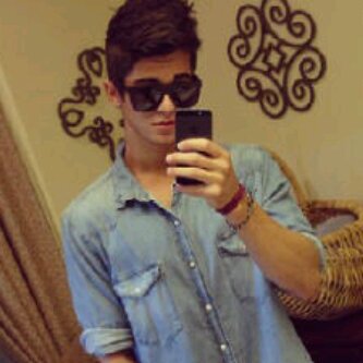 Lordsegzy's profile picture. I'm  a young resourceful gentleman...ı̣̣̣
  follow back