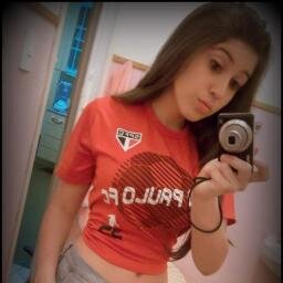 Euu   ?  αquela que αgrαdeçe α Deus por ter o privilégio de amar e se amada ♥
a que viive α vidα dα melhor mαneiirα possivel ☆