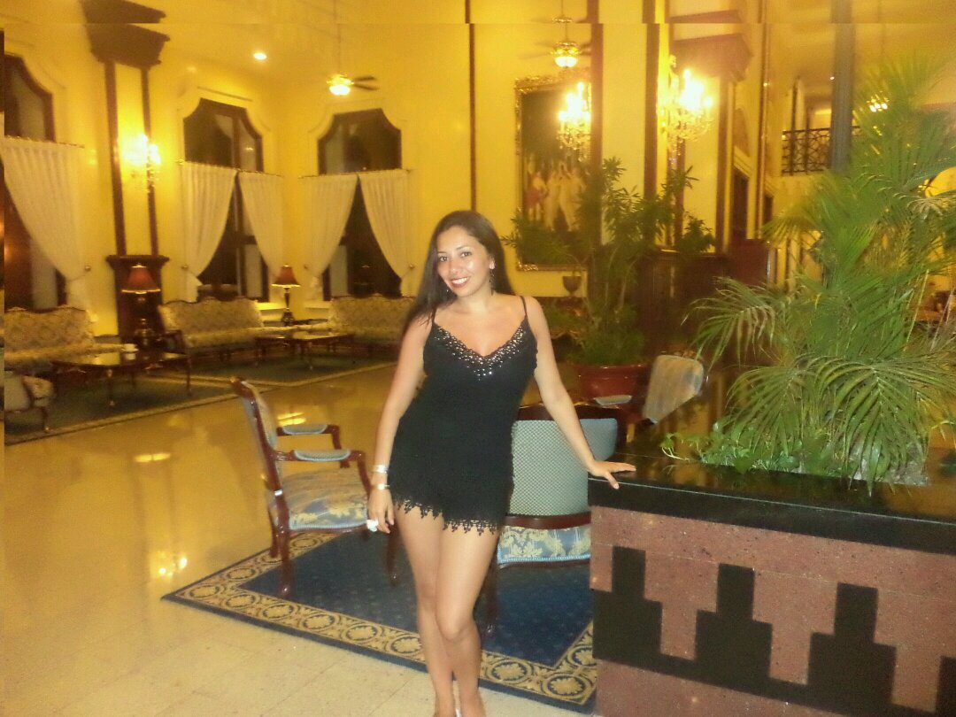 Ingeniero Comercial, Asesor de Inversiones, felizmente casada, una super mami y siempre camino por la DERECHA!!!