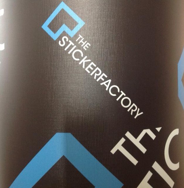 Alles op gebied van buitenreclame, zoals autobelettering, spandoeken, full color carwraps,lichtreclame, freesletters, kleding drukken, en nog veel meer