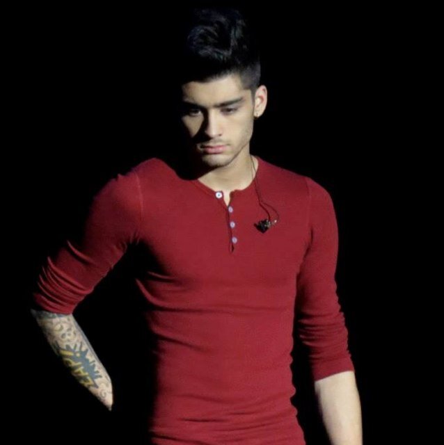 nova moderad. @HoranUp1D sempre a dona @Gi_Alves_ (: