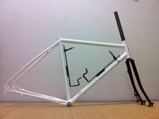 Bicycle frame builder for travelers. I travel around the world and is making it feed back to a bicycle.