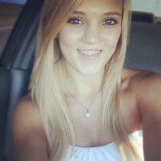 Im just a girl living my dreams. (: