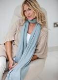 Colour your mood with our cashmere, clothes and gifts.
Inspired by pashmin