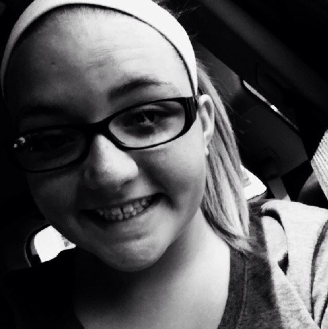 Casual 14 year old directioner! New account but old to twitter! Other account is @adorin_mr_horan !