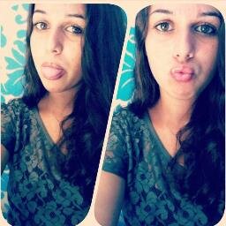 Name.Raisa follow me on insta.Raisagirll School.Thorbecke AC Love my geake Friends & Family