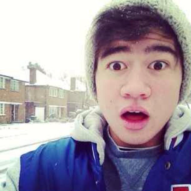 Please follow @marilynnegodwin You're perfect and beautiful and you'll get fav/4
Ilysm bby ❤