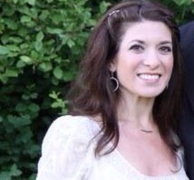 digital media sales @amplifieDigital |laundry loather | married a swede | mama | spotify enthusiast | traveler | save ferris!
