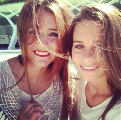 CF de Argi e Ibo/ Me robaron mi anterior cuenta/ Siempre con las primas/ Argi MI GANADORA y la de muchas/ Si estas con ellas sigueme ^^