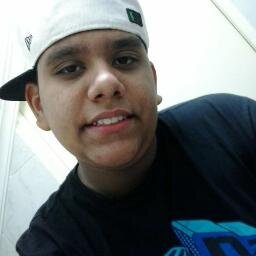 Nunca desacredite de ninguem que sempre fica em silêncio , não há ninguem nesse mundo que planeja um assassinato gritando !