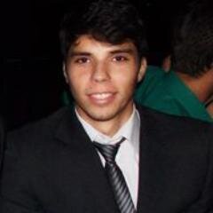Graduando em Ciência da Computação. Amante da política e do esporte radical. Tenho Deus como prioridade em minha vida!