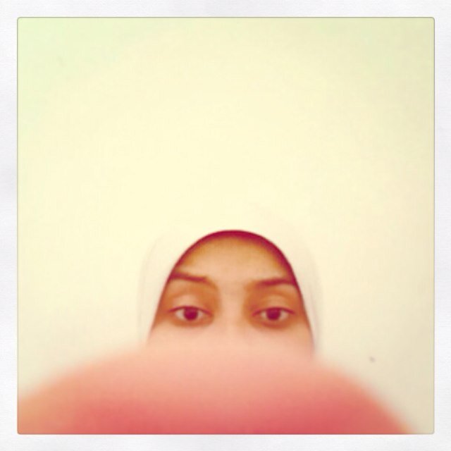 I like pie and randomly weird people. Youtube obssesed. I have a thing for Skittles. Instagram: @shereenhussein2 / http://t.co/cekbUDbuRk