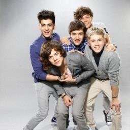 Random Follow, please go follow me on @katiea99 I follow back!!!! IF I don't just ask!