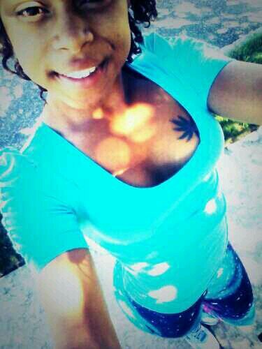 ladybadazz 103rd eastside grape st crip wattz up jordans down purple cali crip life not worried bout no body else