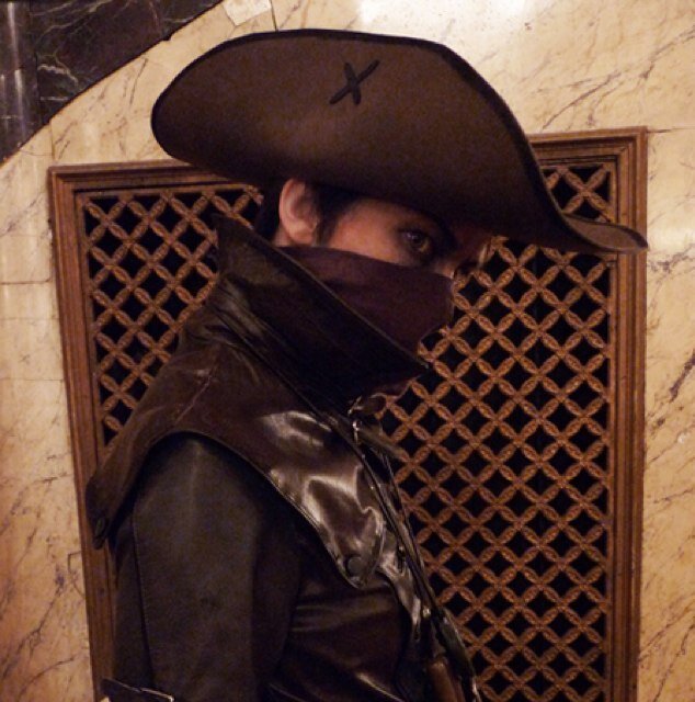 As a humble psychiatrist day... As a terrible murderer by night. Many think I'm crazy... And maybe they right. #AC3RP +18 [English/Spanish]